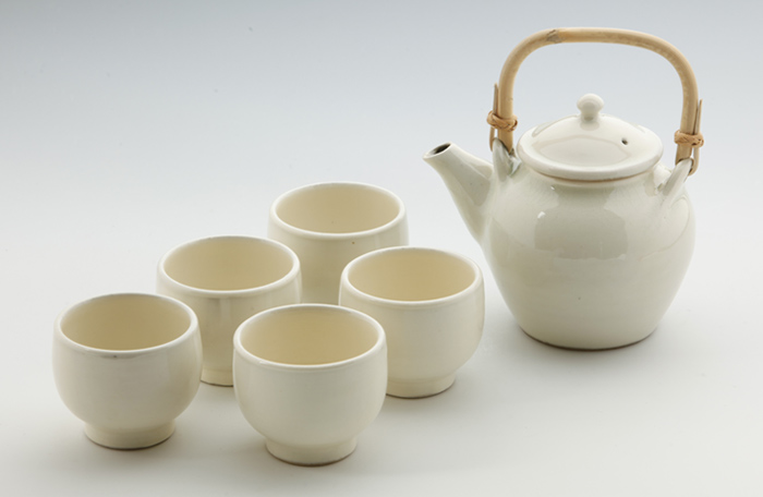 丸紋土瓶・番茶碗2